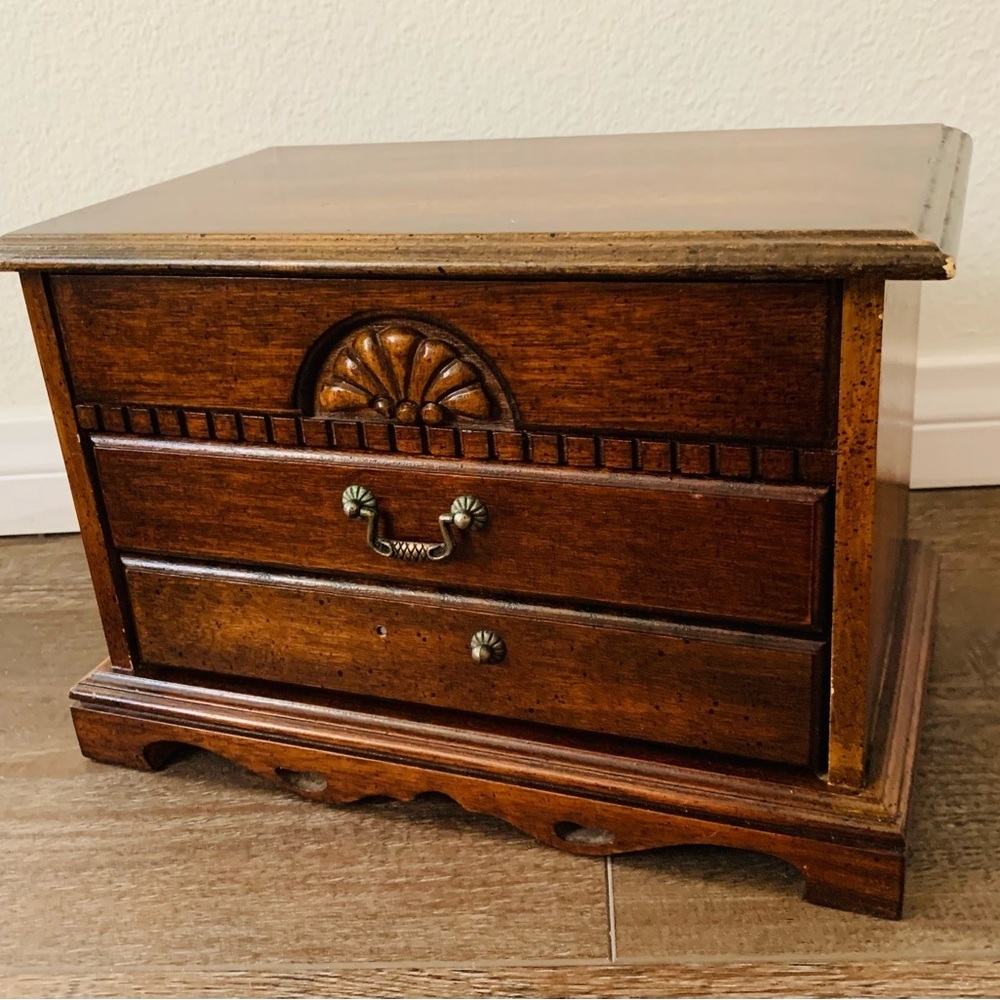 Wooden box